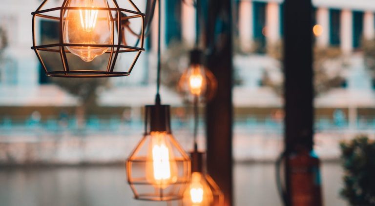 como-contratar-mas-potencia-de-luz